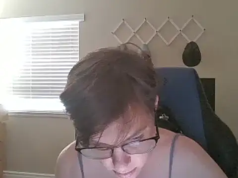 KaliSnow199623 online show from 02.04.25