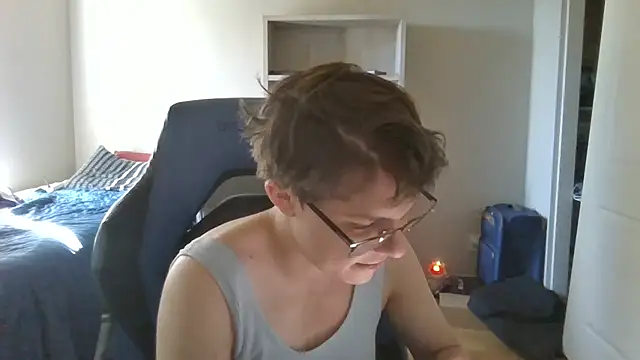 KaliSnow199623 online show from 09.17.25