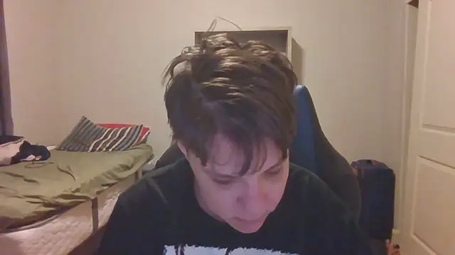 KaliSnow199623 online show from 10.20.25