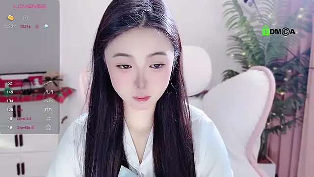 Snapshot of Ubela_7 chatting on 03.10.25 Ubela 7 online show from 03.10.25