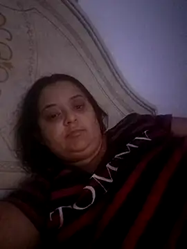 Snapshot of sarahhh1987 chatting on 12.25.24 sarahhh1987 online show from 12.25.24