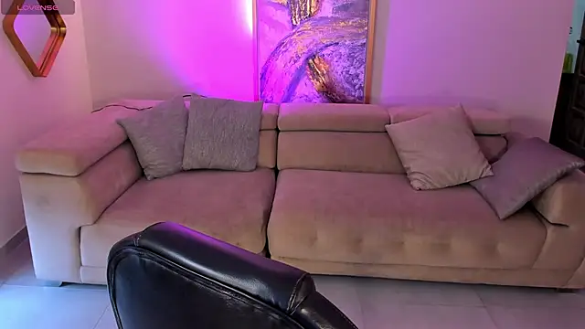 HannaConnor  online show from 06.08.26
