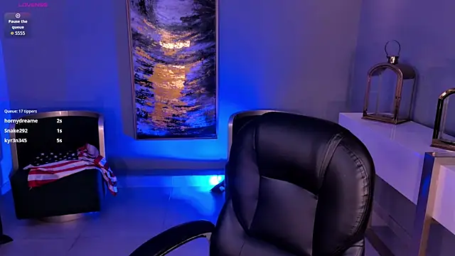 HannaConnor  online show from 07.04.26