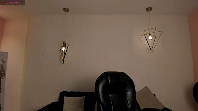 Snapshot of AliceHarper_ chatting on 05.15.26 AliceHarper online show from 05.15.26