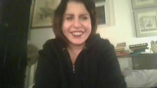 Snapshot of holyeroticss chatting on 02.15.25 holyeroticss online show from 02.15.25