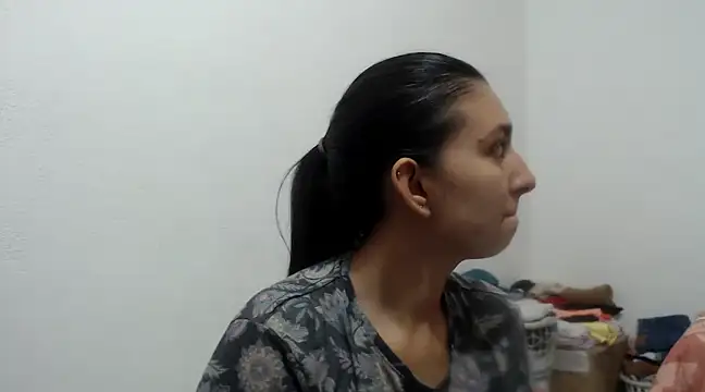 Snapshot of Alyson0001 chatting on 03.10.25 Alyson0001 online show from 03.10.25