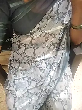 Snapshot of sexyrapa chatting on 10.20.25 sexyrapa online show from 10.20.25