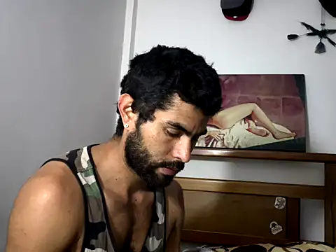 Snapshot of hideonbush051 chatting on 11.29.25 hideonbush051 online show from 11.29.25