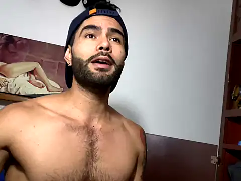 Snapshot of hideonbush051 chatting on 01.14.26 hideonbush051 online show from 01.14.26