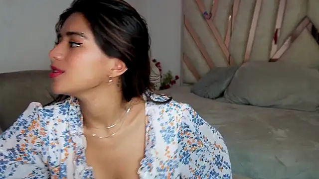 Snapshot of Rebecca_055 chatting on 02.01.26 Rebecca 055 online show from 02.01.26