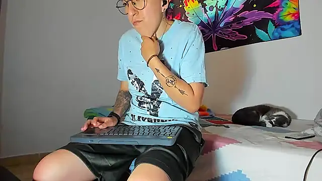 Snapshot of Sexyboy_666 chatting on 12.22.25 Sexyboy 666 online show from 12.22.25