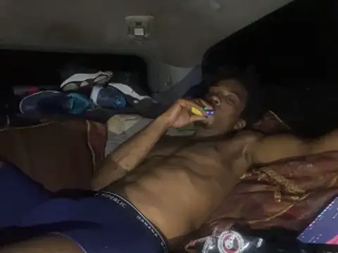 SlimeCrownzOut5 online show from 02.14.26