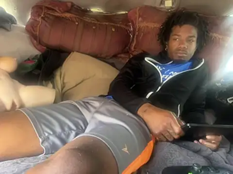 SlimeCrownzOut5 online show from 02.16.26