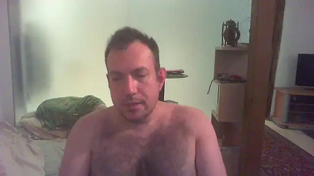 Snapshot of Mike_12hot chatting on 11.23.25 Mike 12hot online show from 11.23.25