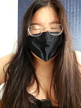 Snapshot of Kara-Nuna chatting on 12.14.25 Kara-Nuna online show from 12.14.25