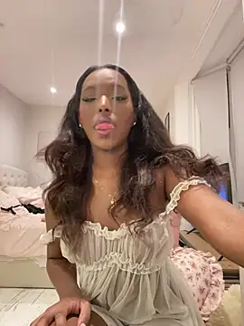 Snapshot of princesslola666 chatting on 01.12.26 princesslola666 online show from 01.12.26