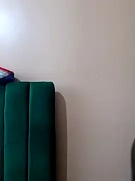 Snapshot of JemaimaPrincess chatting on 02.14.25 JemaimaPrincess online show from 02.14.25