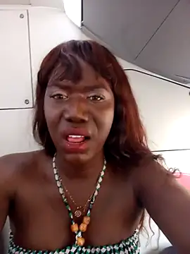 Snapshot of blackhotpartyts chatting on 10.16.25 blackhotpartyts online show from 10.16.25