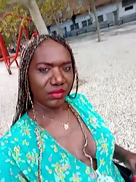 Snapshot of blackhotpartyts chatting on 10.18.25 blackhotpartyts online show from 10.18.25