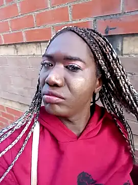 Snapshot of blackhotpartyts chatting on 12.14.25 blackhotpartyts online show from 12.14.25