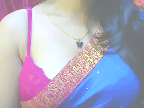 Snapshot of ishmita99 chatting on 12.22.24 ishmita99 online show from 12.22.24