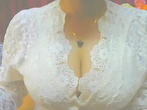 Snapshot of ishmita99 chatting on 01.10.25 ishmita99 online show from 01.10.25