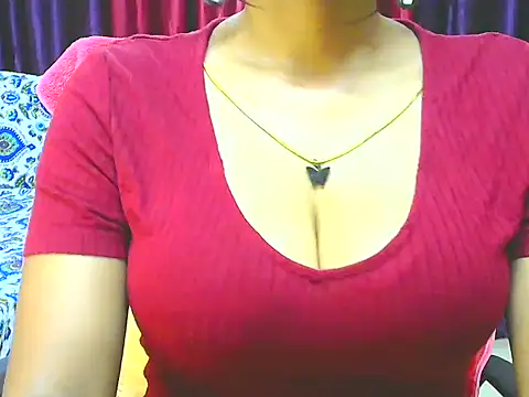 Snapshot of ishmita99 chatting on 10.22.25 ishmita99 online show from 10.22.25