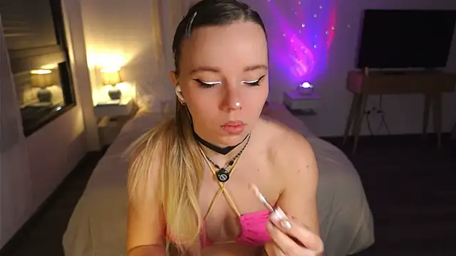 Ayra Lust online show from 06.12.26