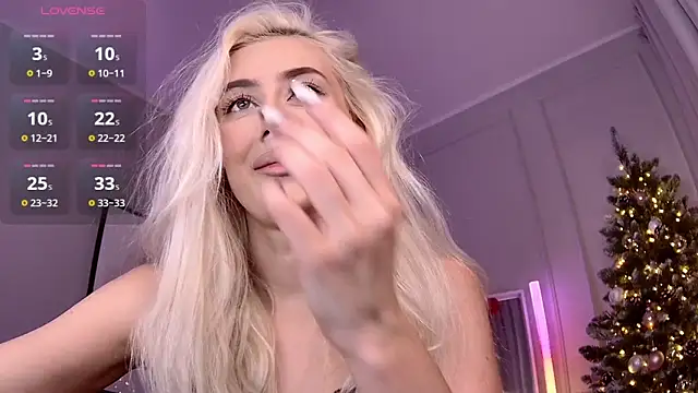 LoryWood online show from 12.31.24