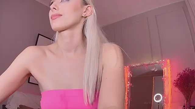 LoryWood online show from 03.05.25