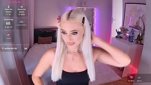 LoryWood online show from 10.21.25