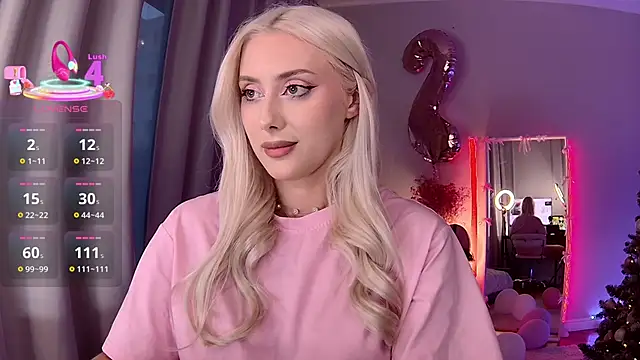 LoryWood online show from 02.07.26