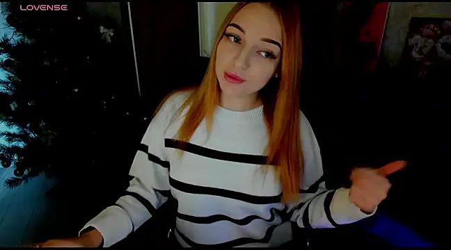 Snapshot of Stella__Cox chatting on 12.14.24 Stella Cox online show from 12.14.24