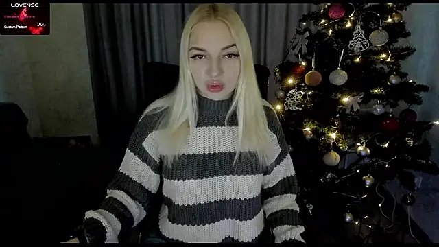 Snapshot of Stella__Cox chatting on 01.08.26 Stella Cox online show from 01.08.26