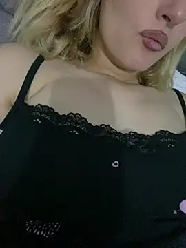 Snapshot of afrodizyak chatting on 07.22.26 afrodizyak online show from 07.22.26