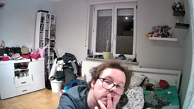 larsgessner30 online show from 11.19.25