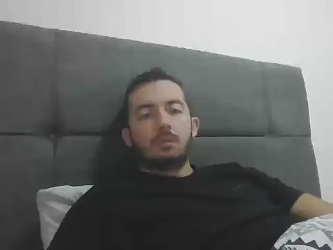 laynufff online show from 10.13.25