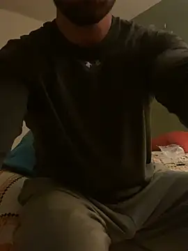 Snapshot of FumesClouds chatting on 02.01.25 FumesClouds online show from 02.01.25