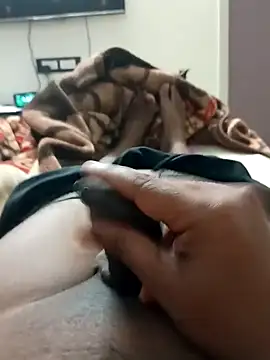 Snapshot of SexyMama_boy chatting on 10.05.25 SexyMama boy online show from 10.05.25