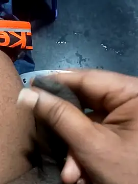 Snapshot of SexyMama_boy chatting on 11.22.25 SexyMama boy online show from 11.22.25