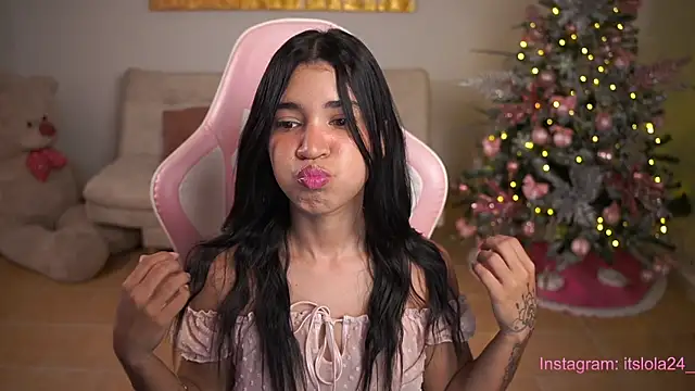 its lola24 online show from 12.17.24