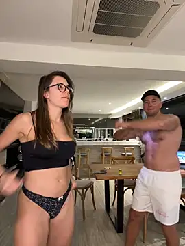 JuicyFruits93 online show from 02.04.25