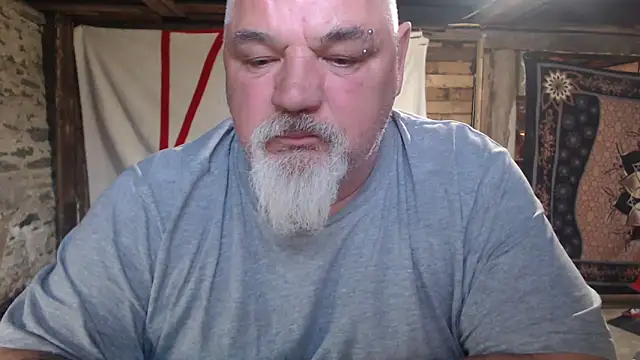 Snapshot of Newfiesausage1972 chatting on 05.10.26 Newfiesausage1972 online show from 05.10.26
