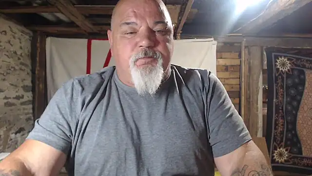 Snapshot of Newfiesausage1972 chatting on 06.17.26 Newfiesausage1972 online show from 06.17.26