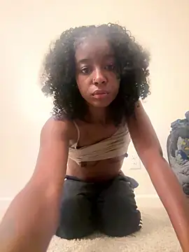 Snapshot of NovaJ- chatting on 01.13.26 NovaJ- online show from 01.13.26