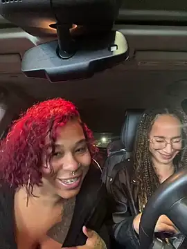 Snapshot of Shuggabutt chatting on 12.14.24 Shuggabutt online show from 12.14.24