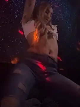 Snapshot of Shuggabutt chatting on 02.10.25 Shuggabutt online show from 02.10.25