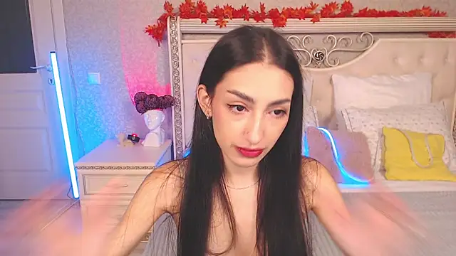 Snapshot of Lina_Robbins chatting on 11.17.25 Lina Robbins online show from 11.17.25