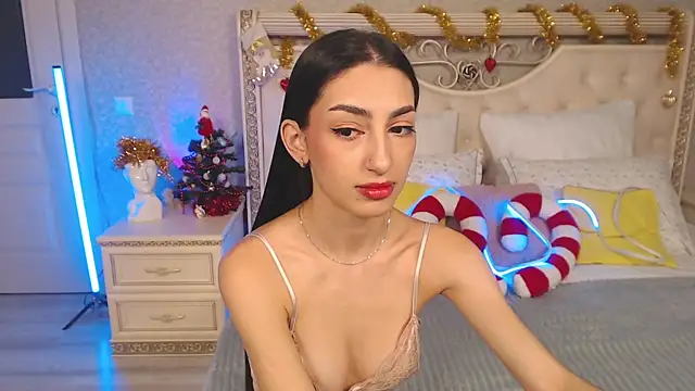 Snapshot of Lina_Robbins chatting on 12.19.25 Lina Robbins online show from 12.19.25