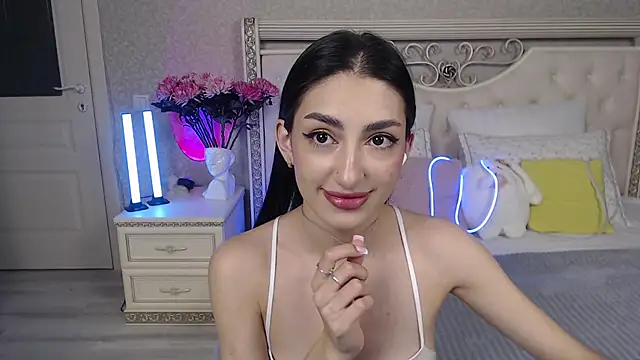 Snapshot of Lina_Robbins chatting on 02.16.26 Lina Robbins online show from 02.16.26